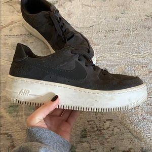 Nike Air Force 1 Sage Low